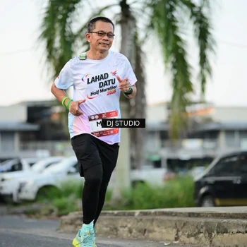 Runner Photo 7906605