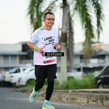 Runner Photo 7906608