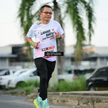 Runner Photo 7906610