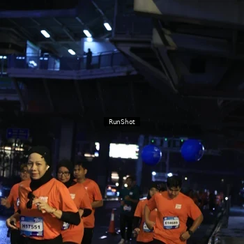 Runner Photo 7906611