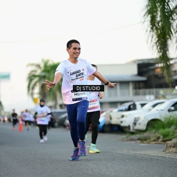 Runner Photo 7906616