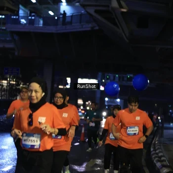 Runner Photo 7906617