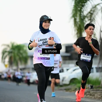 Runner Photo 7906628