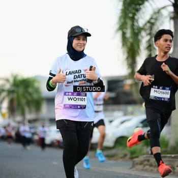 Runner Photo 7906631