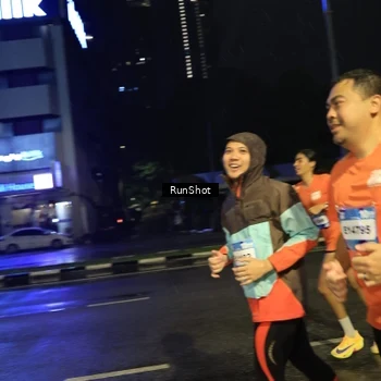 Runner Photo 7906634