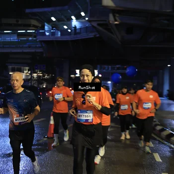 Runner Photo 7906637