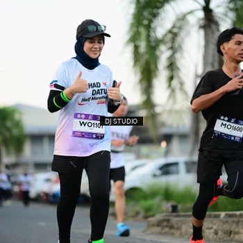Runner Photo 7906640