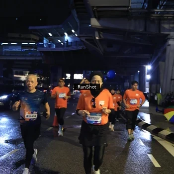 Runner Photo 7906647