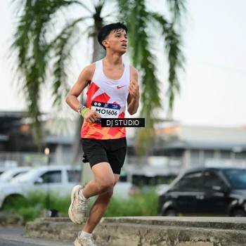 Runner Photo 7906655