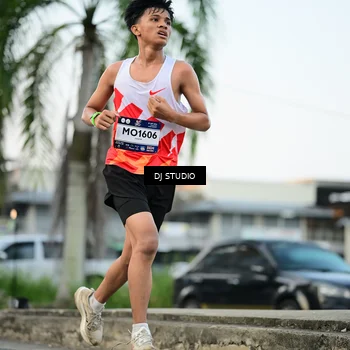 Runner Photo 7906665