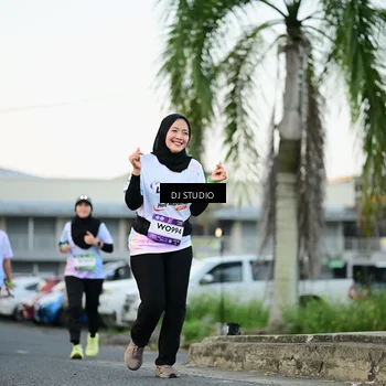Runner Photo 7906675