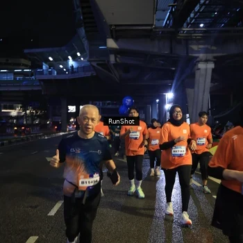 Runner Photo 7906681