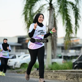 Runner Photo 7906682