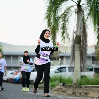Runner Photo 7906685