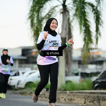 Runner Photo 7906687