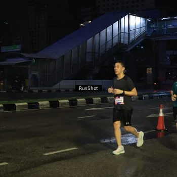 Runner Photo 7906688