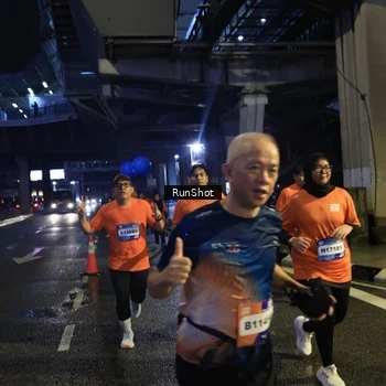 Runner Photo 7906710