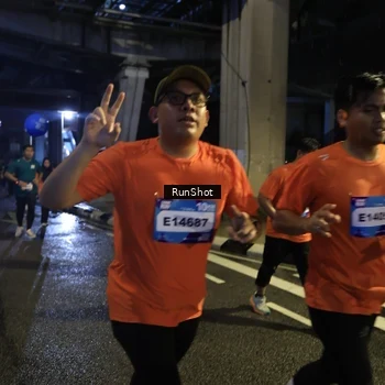 Runner Photo 7906729