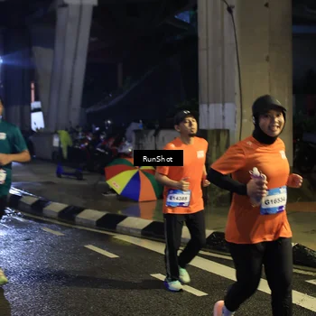 Runner Photo 7906751