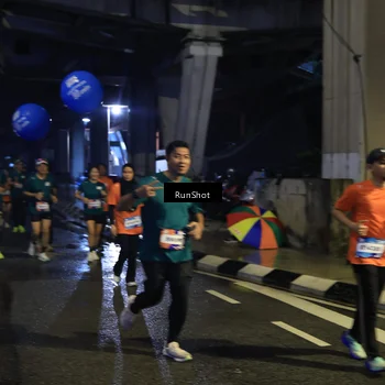 Runner Photo 7906764