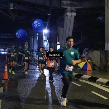 Runner Photo 7906767