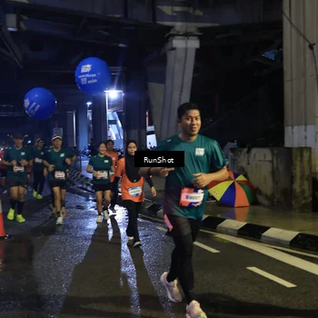 Runner Photo 7906769