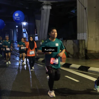 Runner Photo 7906776