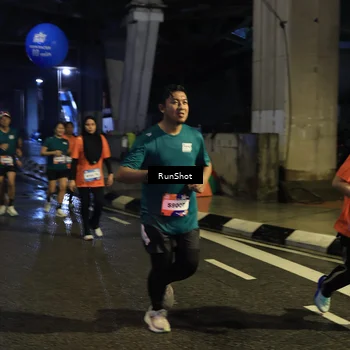 Runner Photo 7906782