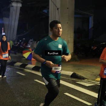 Runner Photo 7906792
