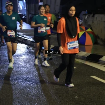 Runner Photo 7906806