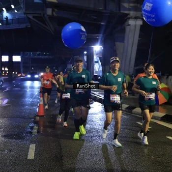 Runner Photo 7906831