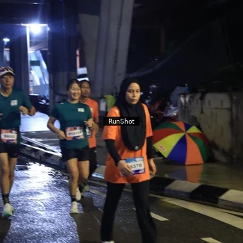 Runner Photo 7906846