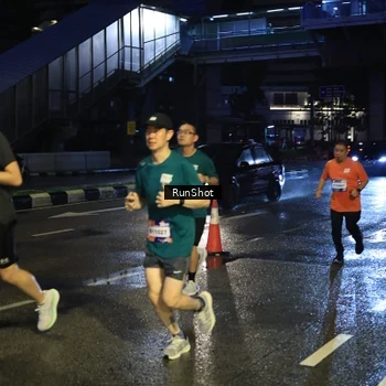 Runner Photo 7906869