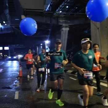 Runner Photo 7906872