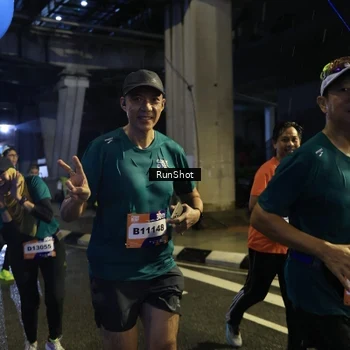 Runner Photo 7906891