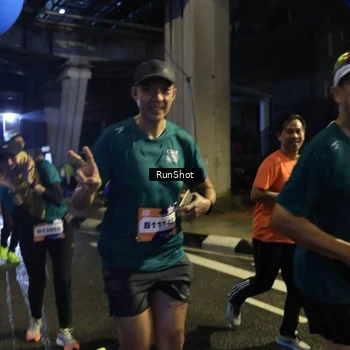 Runner Photo 7906892