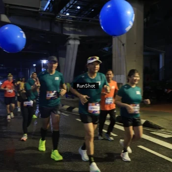 Runner Photo 7906895