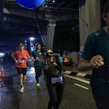 Runner Photo 7906898