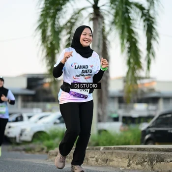 Runner Photo 7906900