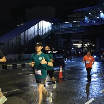 Runner Photo 7906929