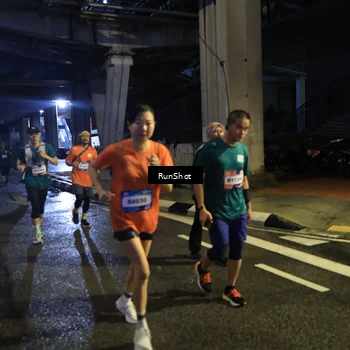 Runner Photo 7906996