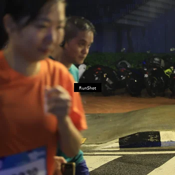 Runner Photo 7907028