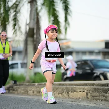 Runner Photo 7907038