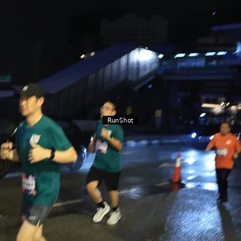 Runner Photo 7907044