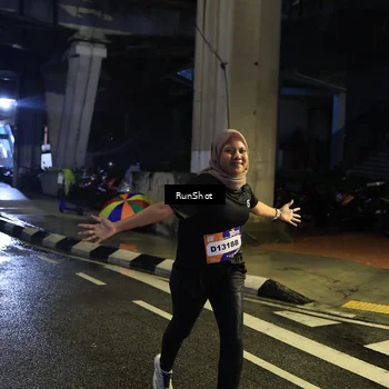 Runner Photo 7907098
