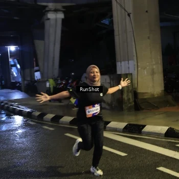 Runner Photo 7907116