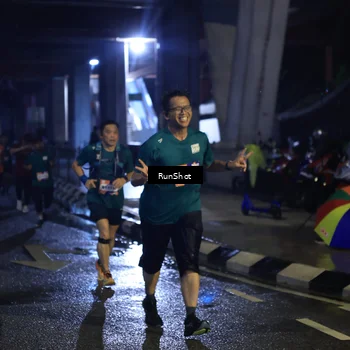 Runner Photo 7907128