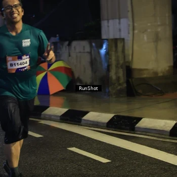 Runner Photo 7907153