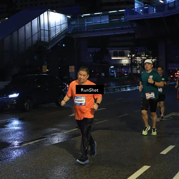 Runner Photo 7907192