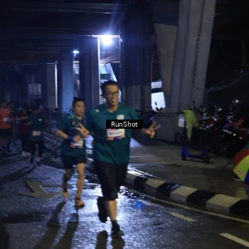 Runner Photo 7907214